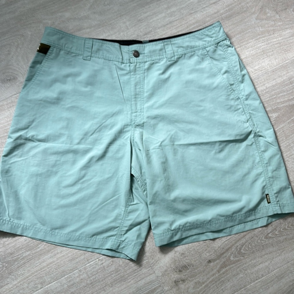 Howler Brothers Horizon Hybrid Shorts size 40